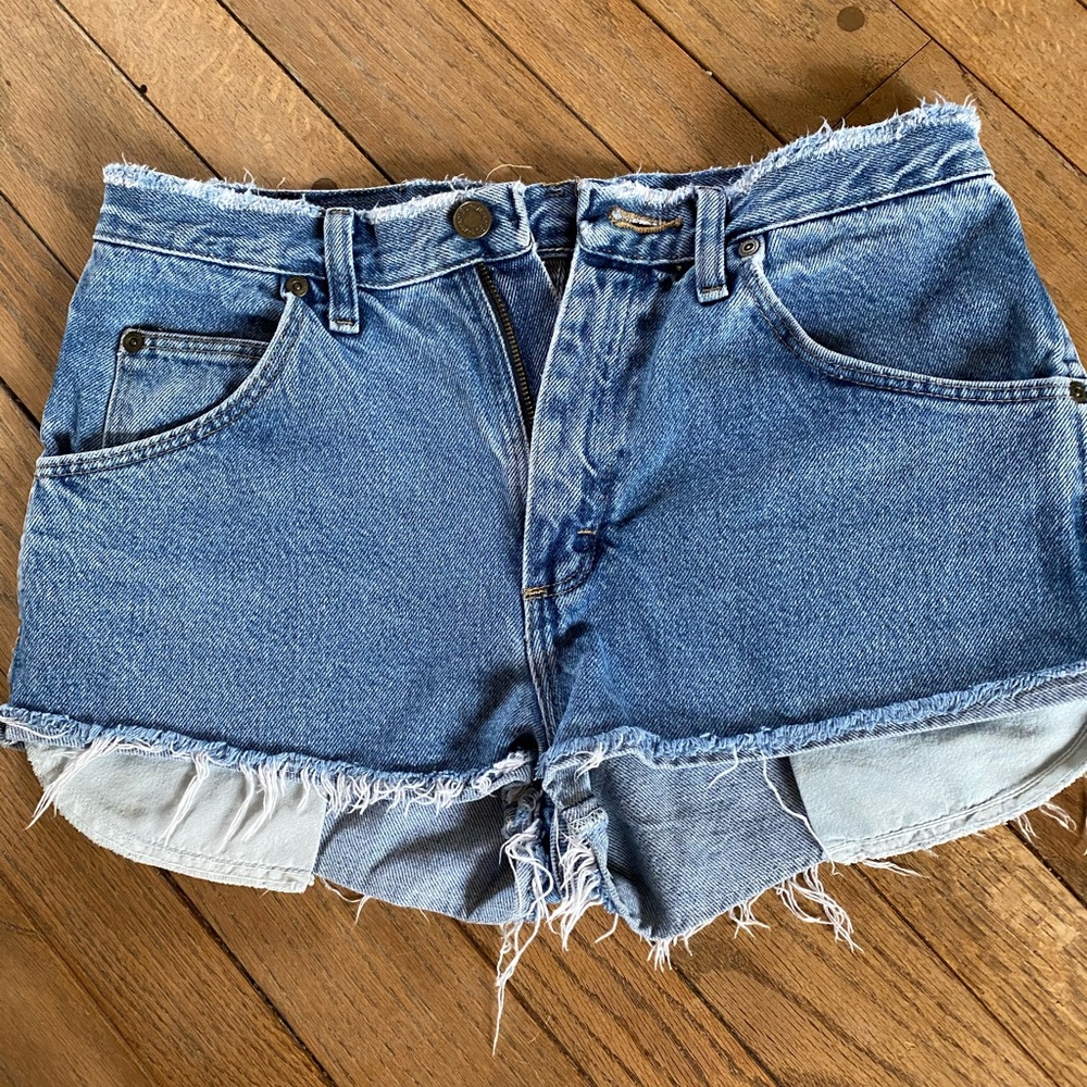 Wrangler jean shorts 30 x 32